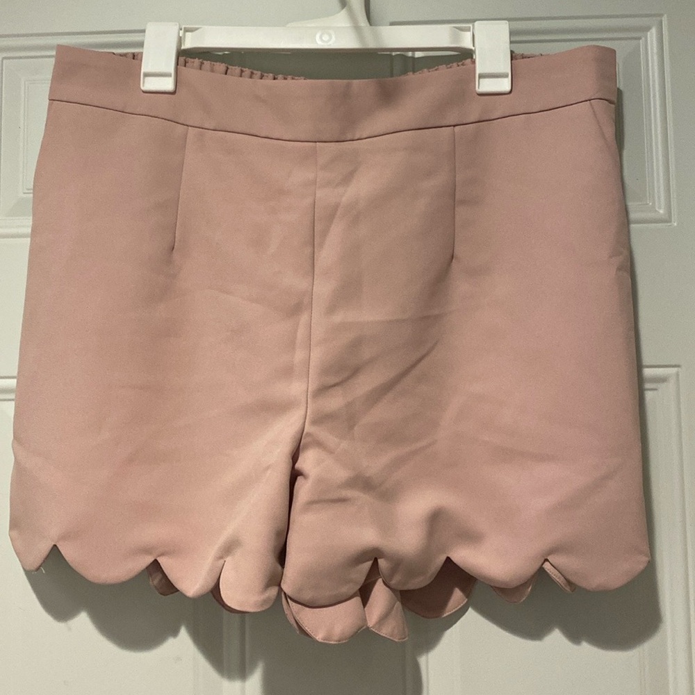 ee:some Pink High Waisted Scallop Shorts Size 1XL